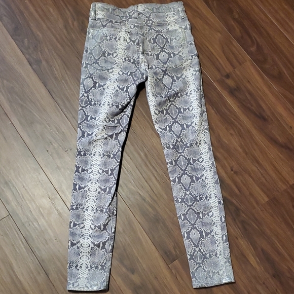 Hudson Jeans Snake Print Skinny Jeans - Gray and White - Picture 8 of 9